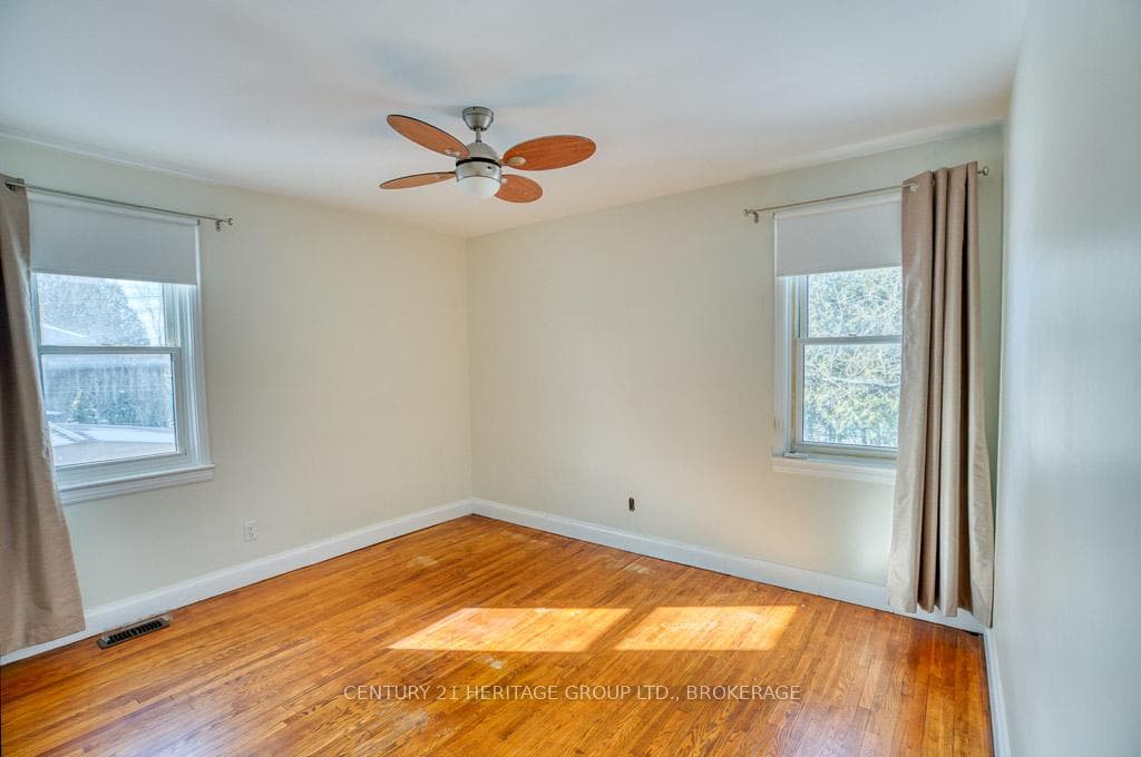 68 Brant Avenue photo 23