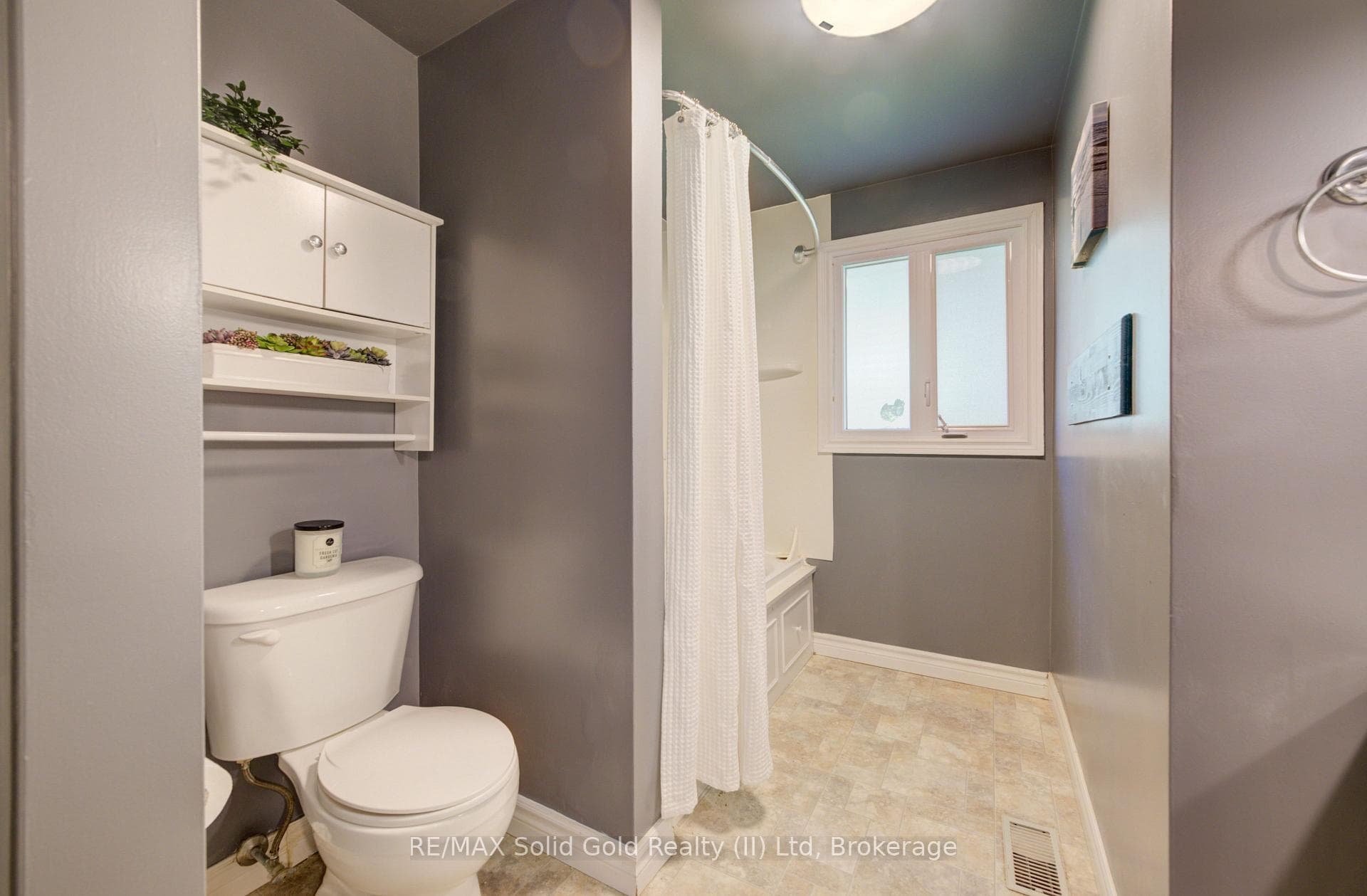 398 Boyne Avenue photo 28
