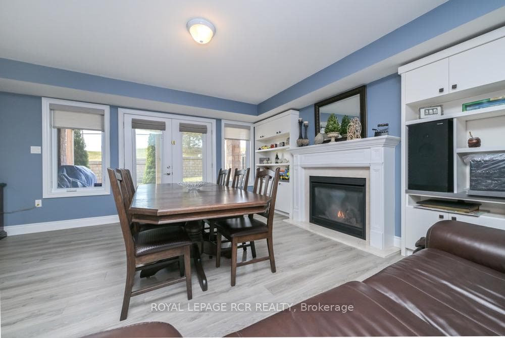 22 Westmount Drive photo 21