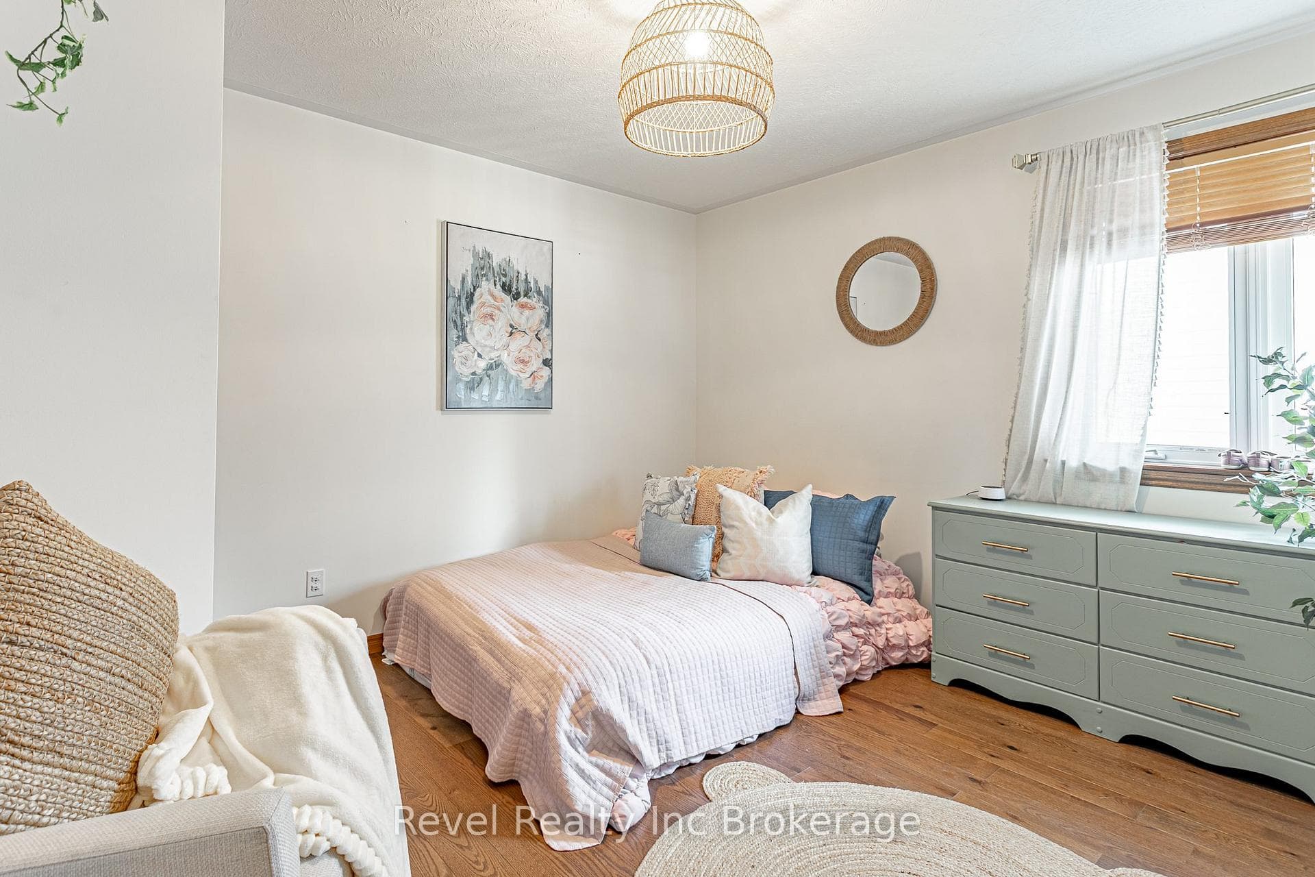 122 Hemlock Road photo 13