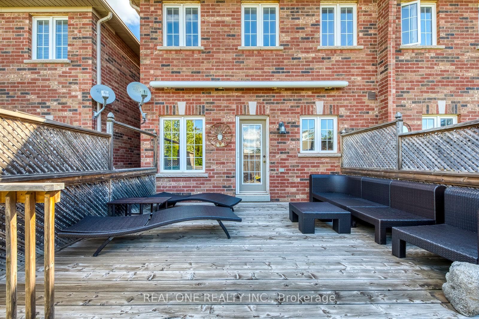 1357 Kestell Boulevard photo 38