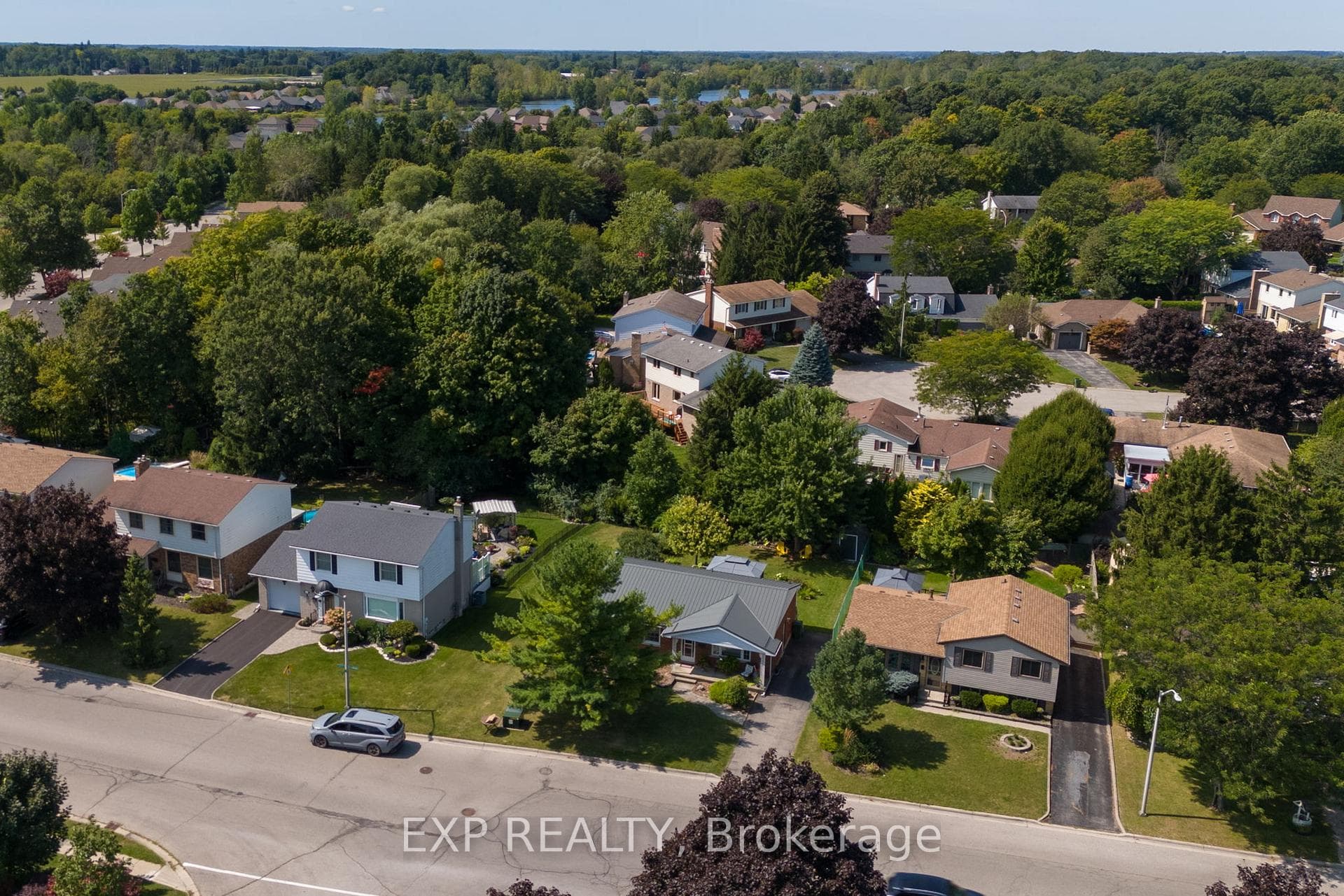 4 Aldborough Avenue photo 31