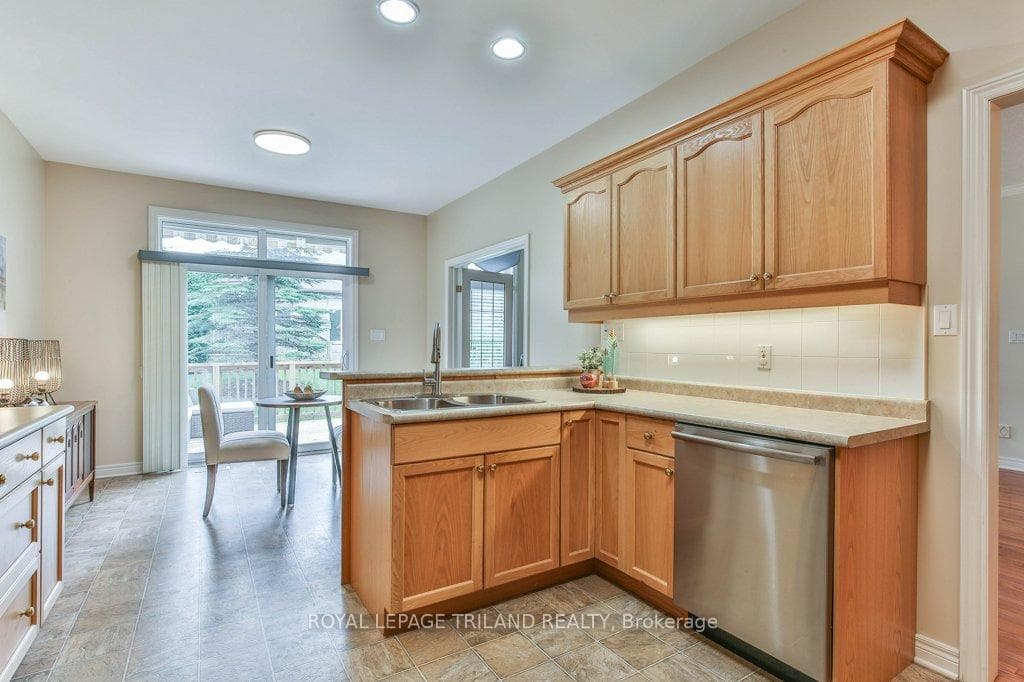 533 MCGARRELL Place photo 16