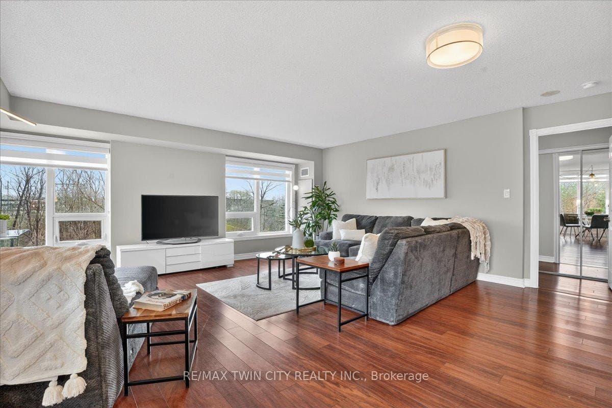 237 King Street Unit 604 photo 19