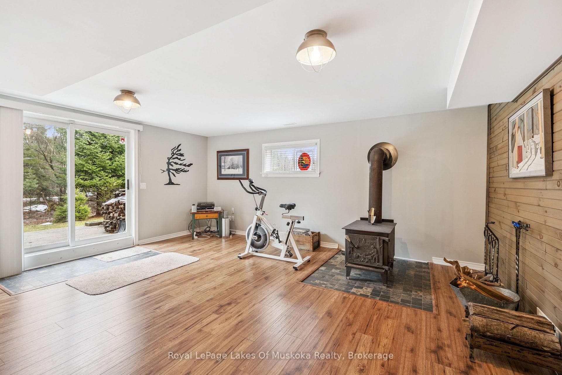 87 Laneige Avenue photo 31