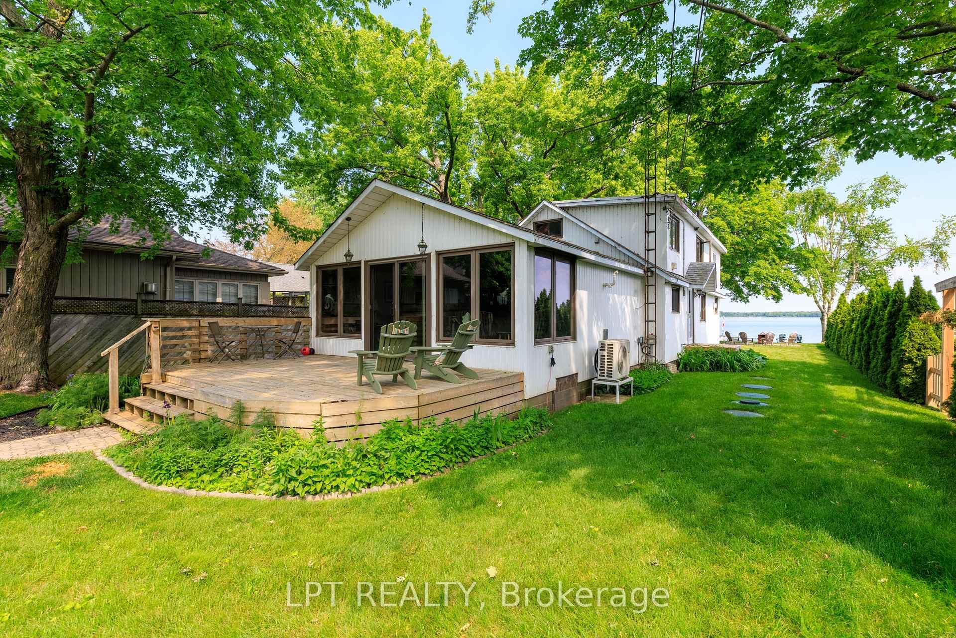 122 Blue Heron Drive photo 9