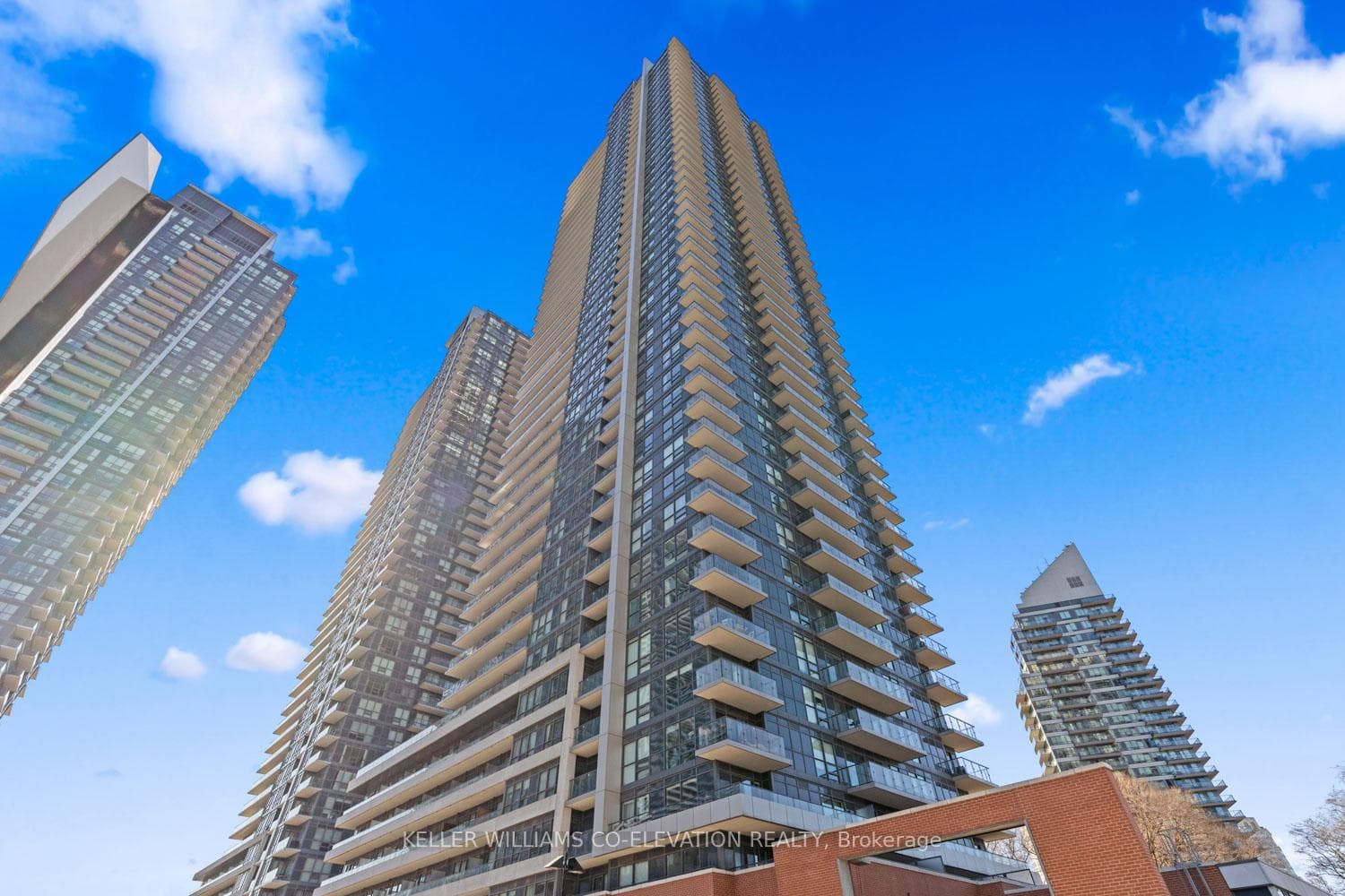 2220 Lakeshore Boulevard Unit 2910 photo 21