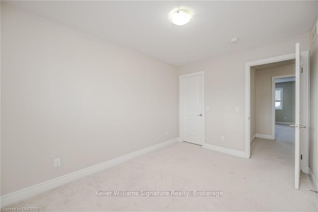 72 MANHATTAN COURT Court photo 28