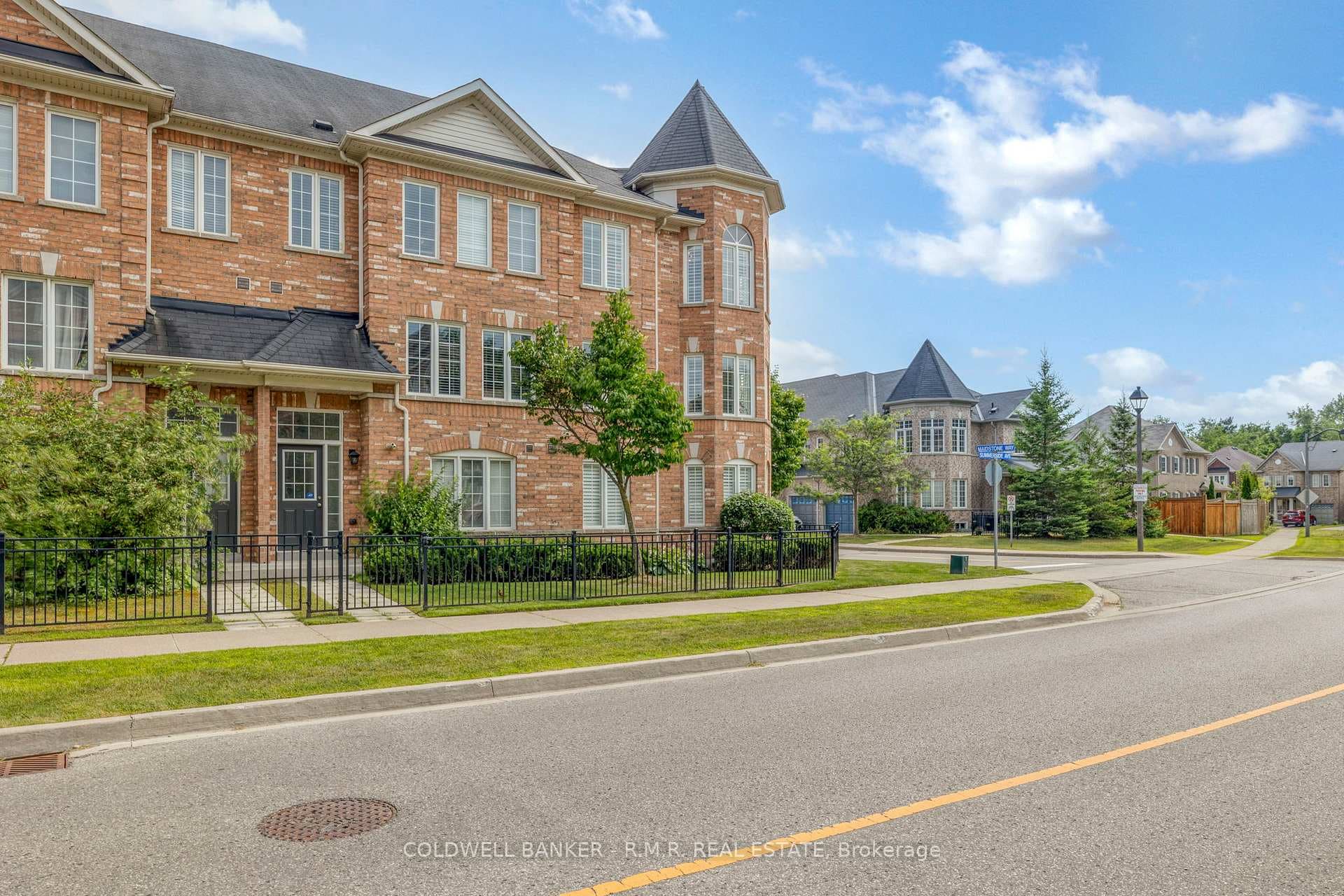 79 Maidstone Way photo 5