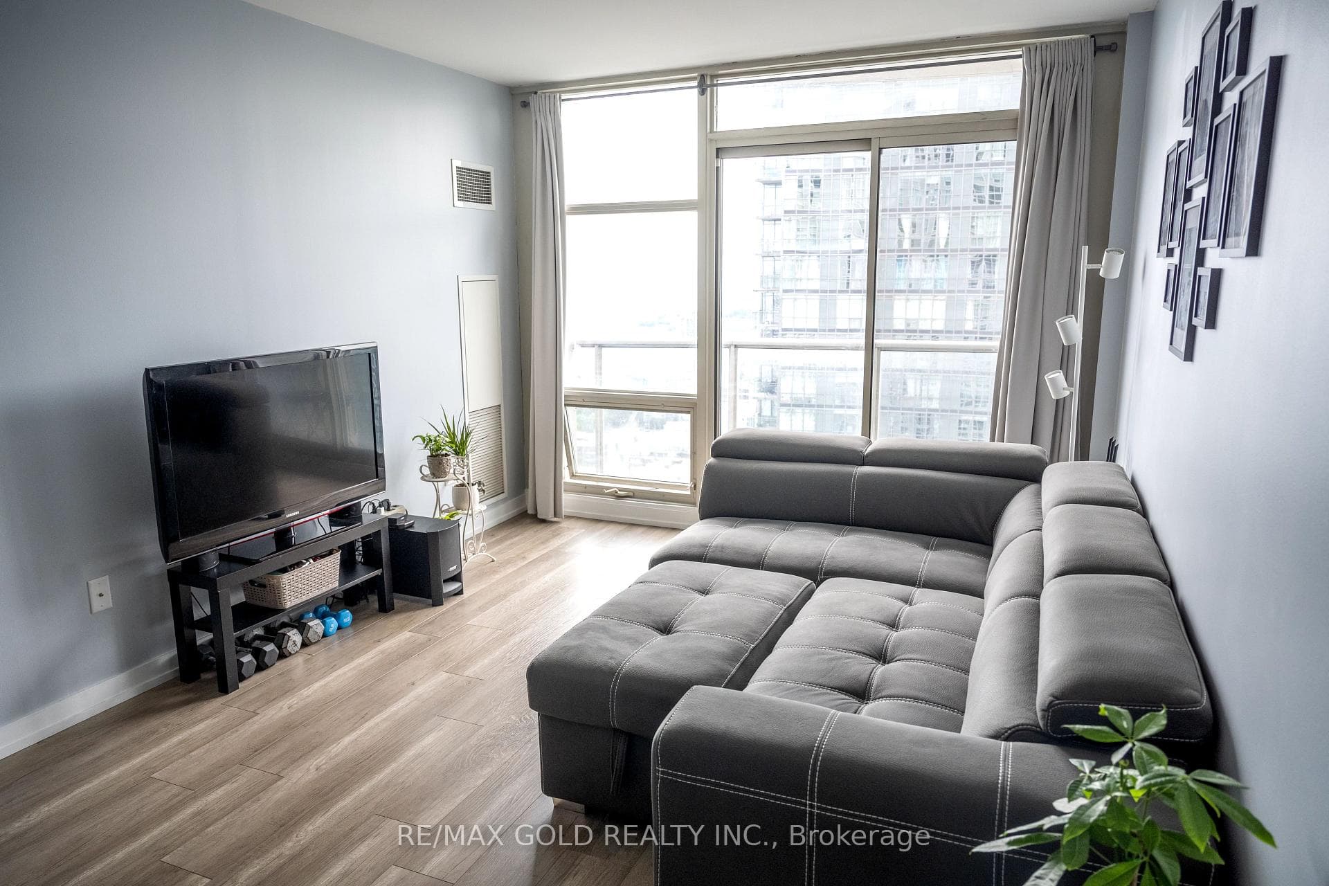 35 Mariner Terrace Unit 4801 photo 1