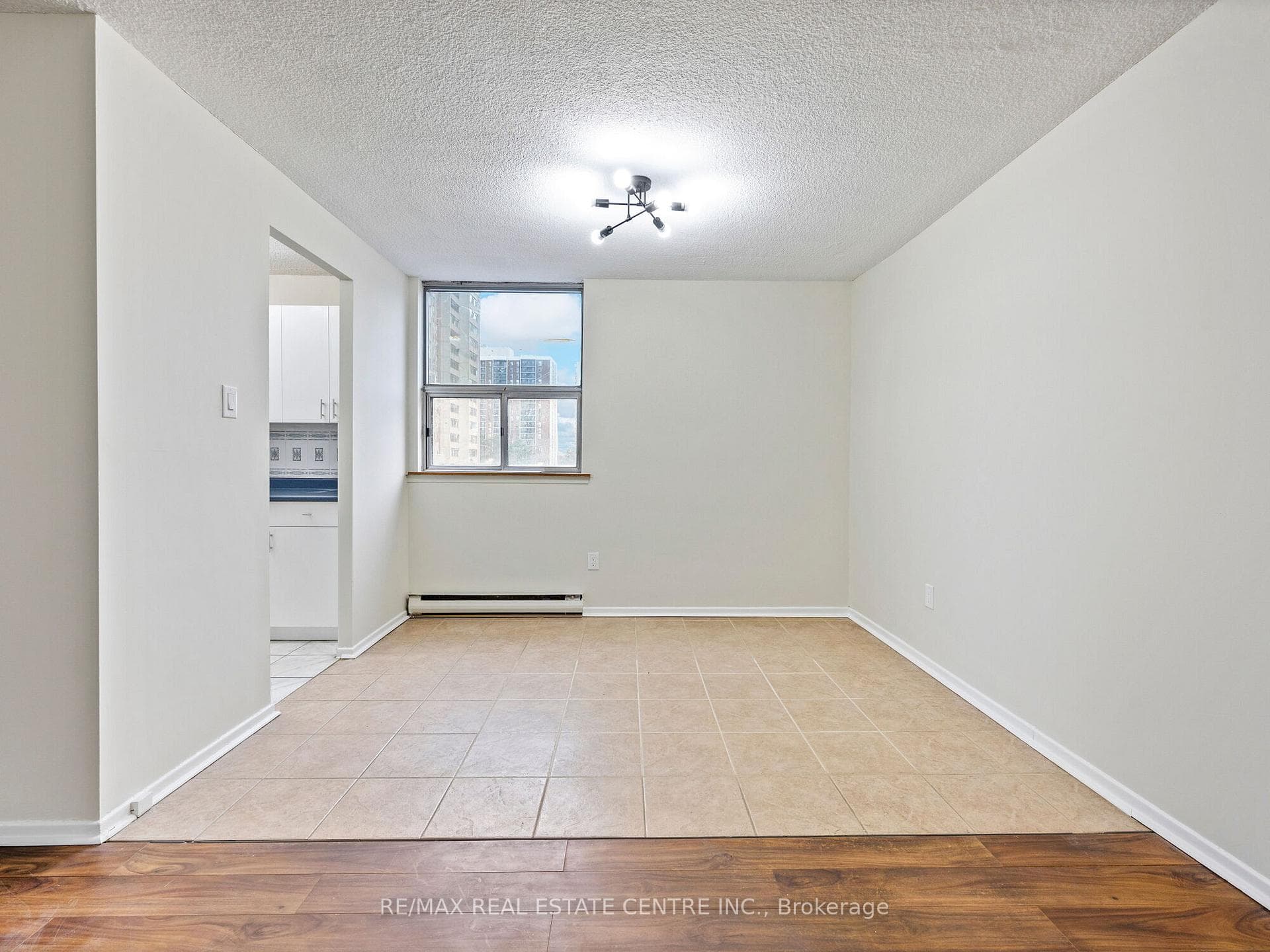 15 Kensington Road Unit 101 photo 14