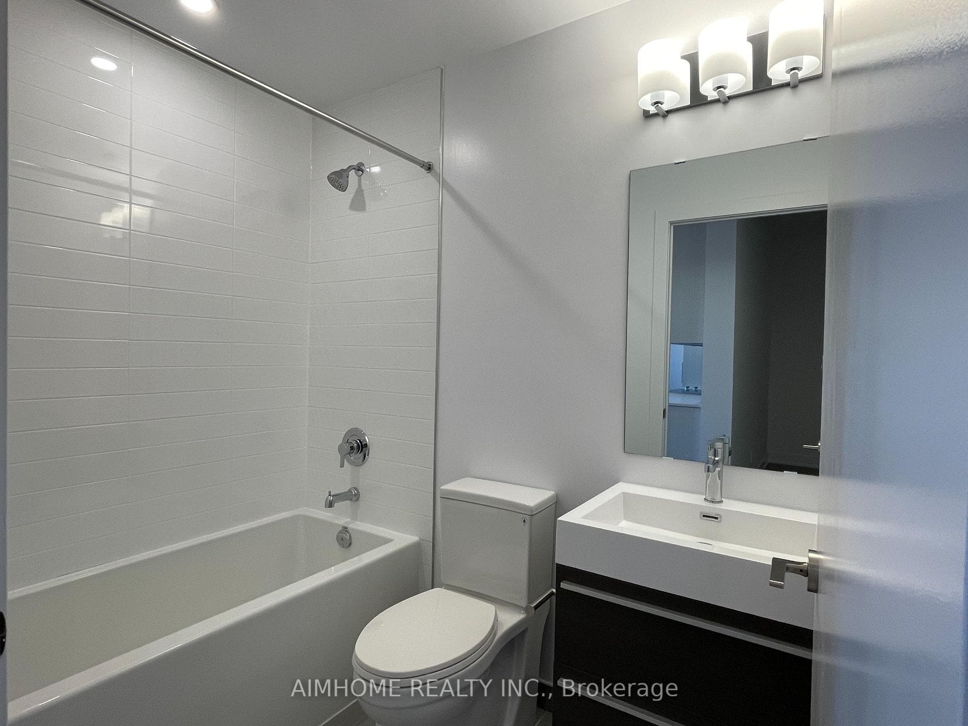 181 Bedford Road Unit 1905 photo 10