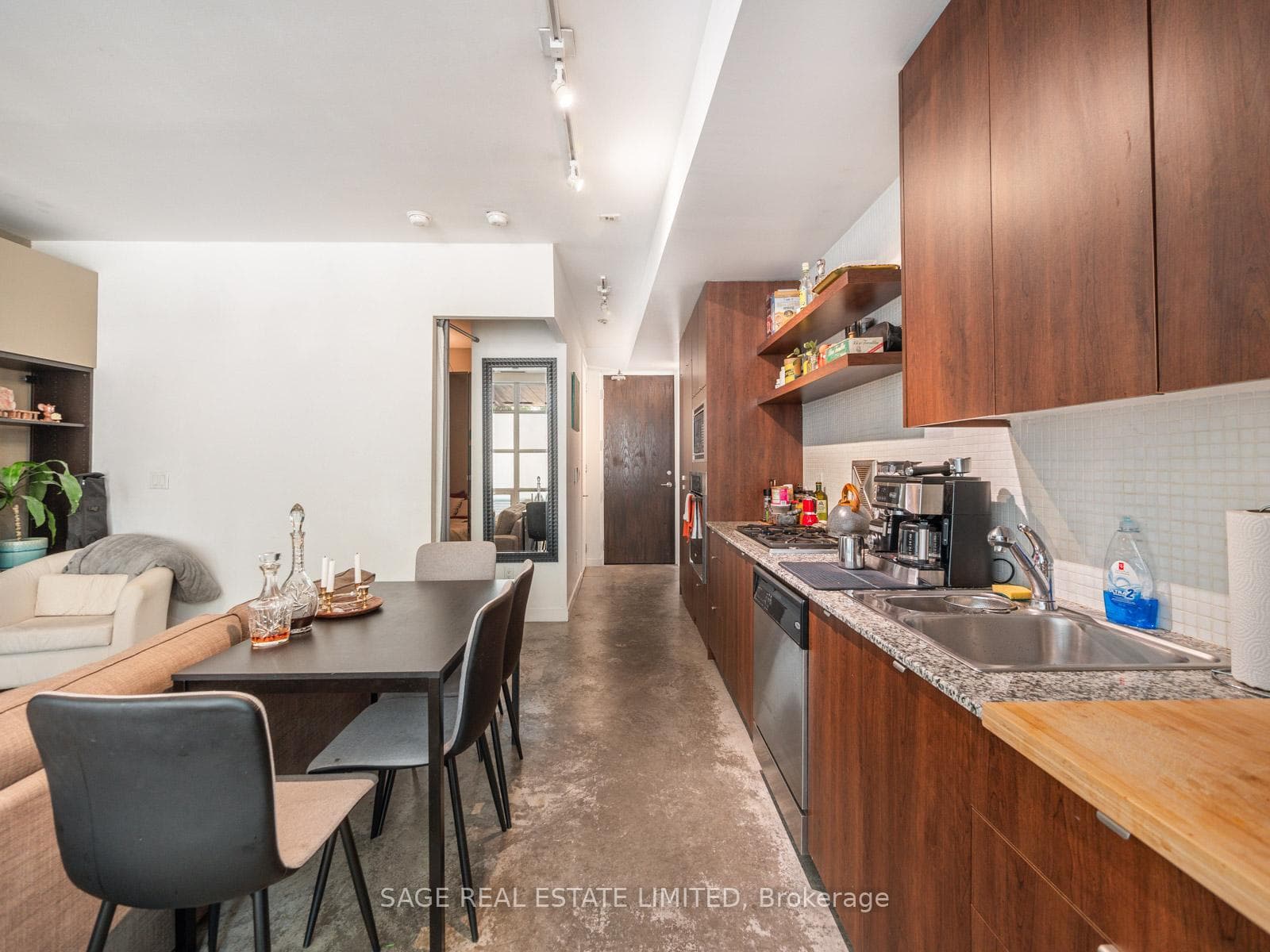 19 Brant Street Unit 101 photo 21