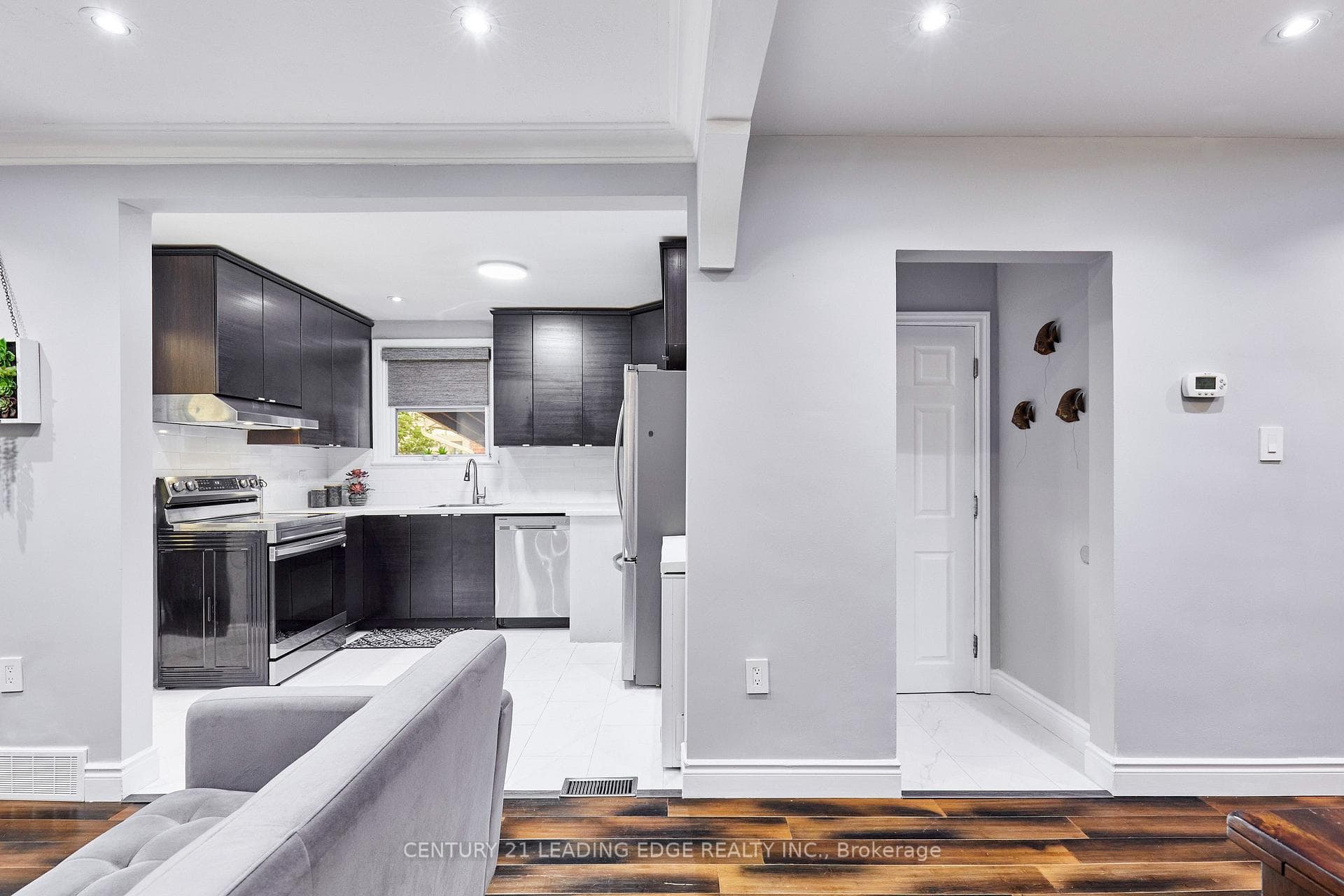 16 McCowan Road photo 16