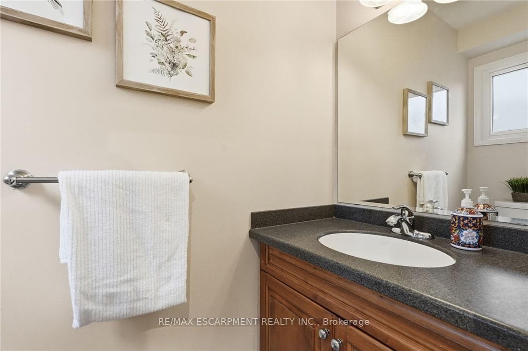 2401 SINCLAIR Circle photo 13