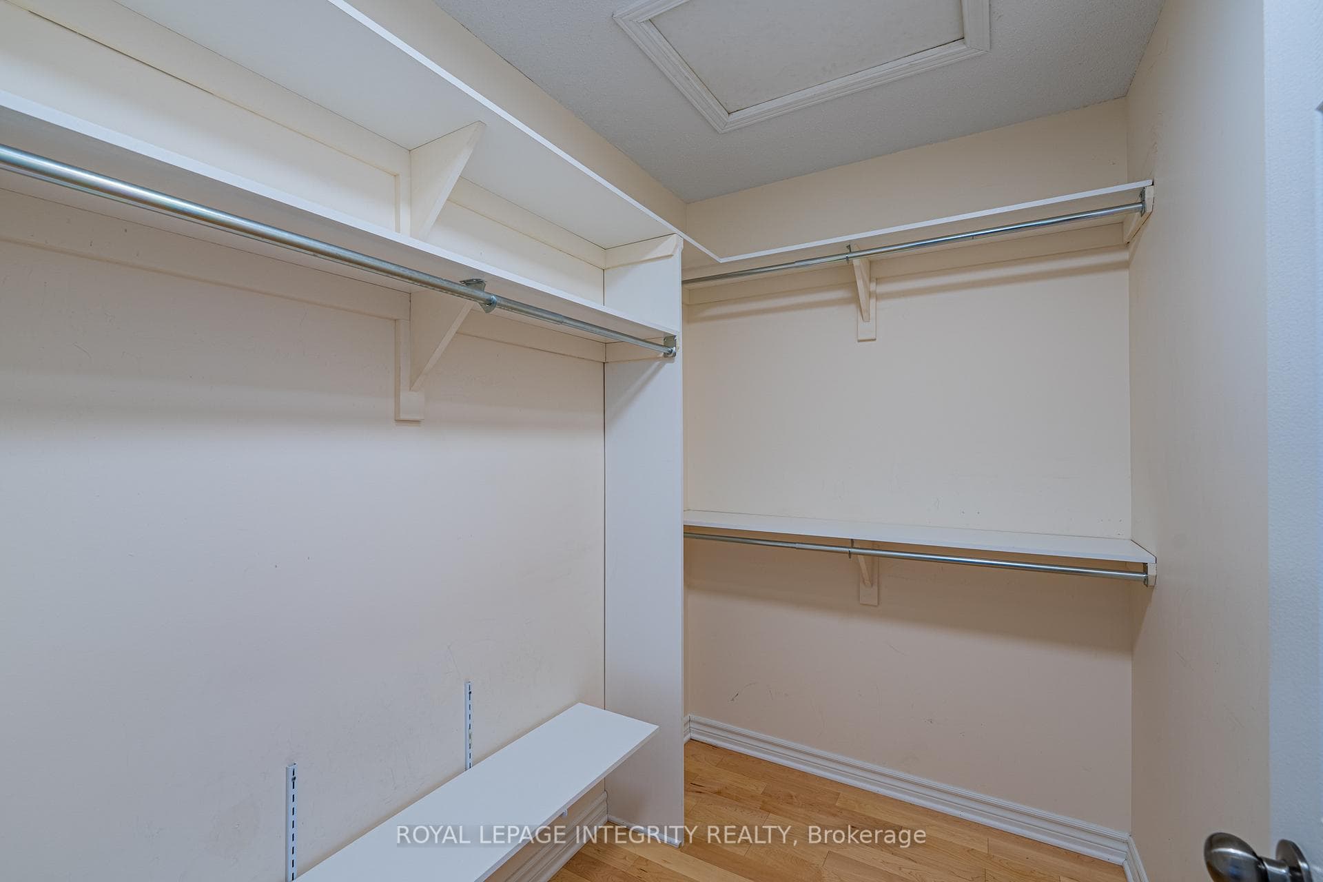 313 GLENBRAE Avenue photo 21