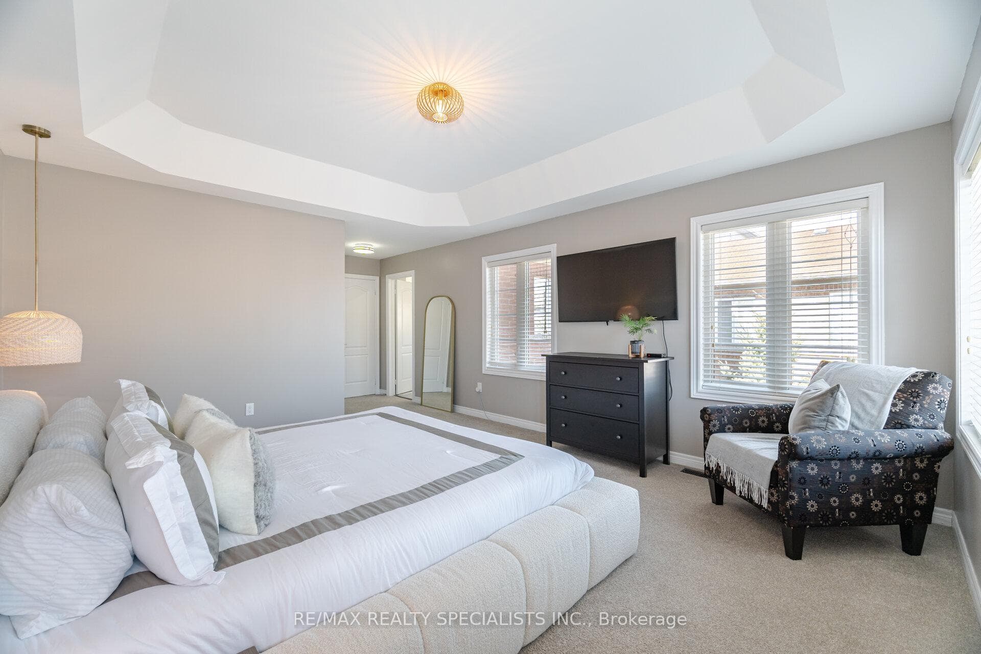 5539 Waterwind Crescent photo 17