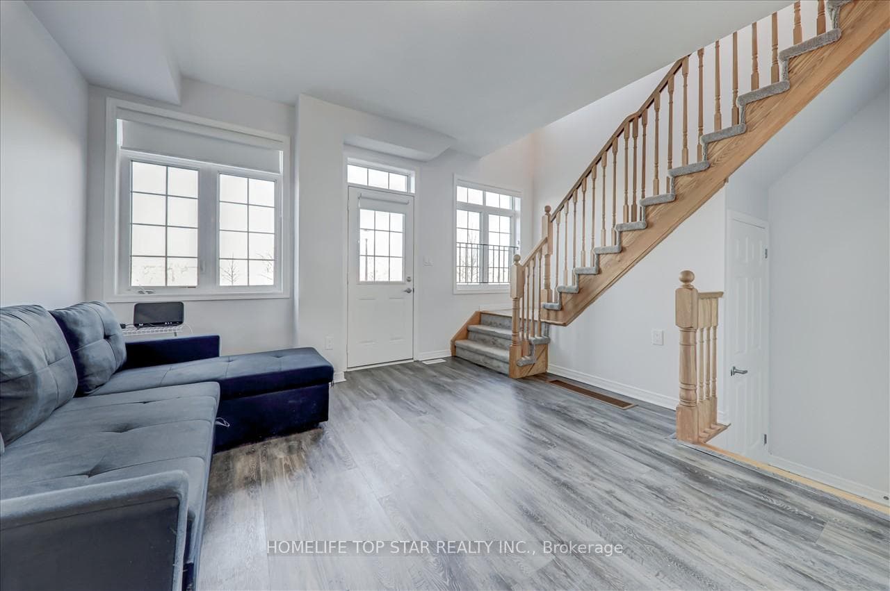 68 Harwood Avenue photo 31