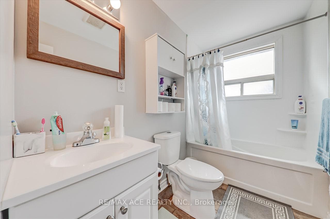 494 Monteith Avenue photo 15