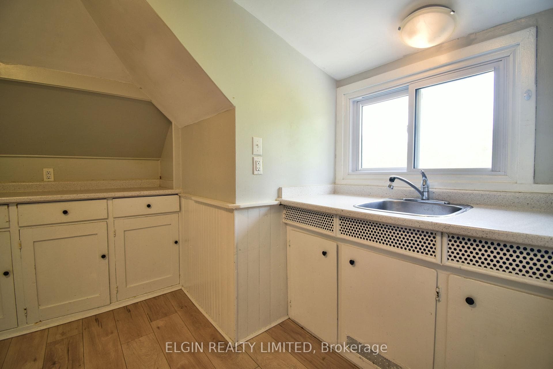 17 Prince Albert Street photo 9
