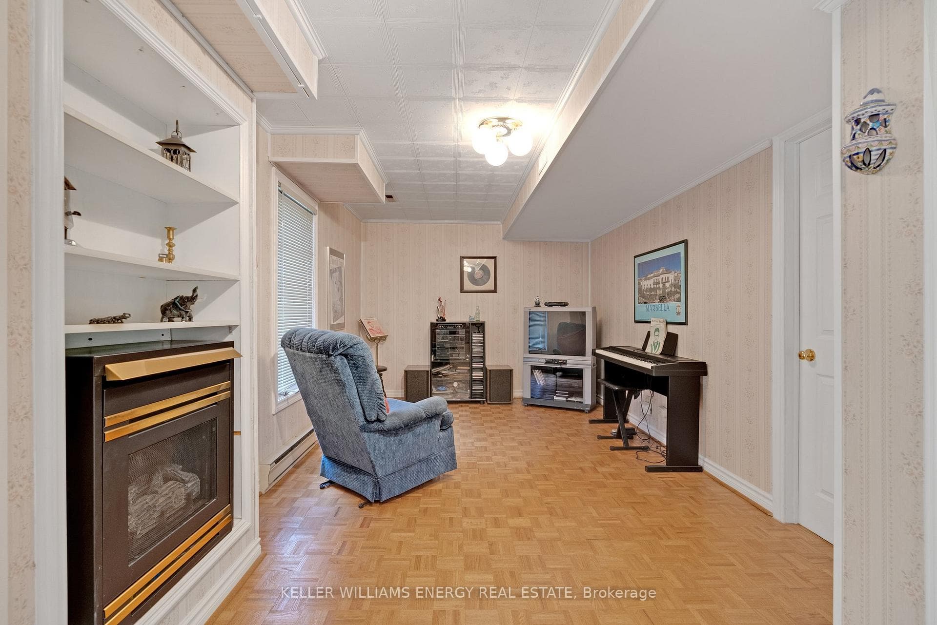 969 Frei Street photo 29