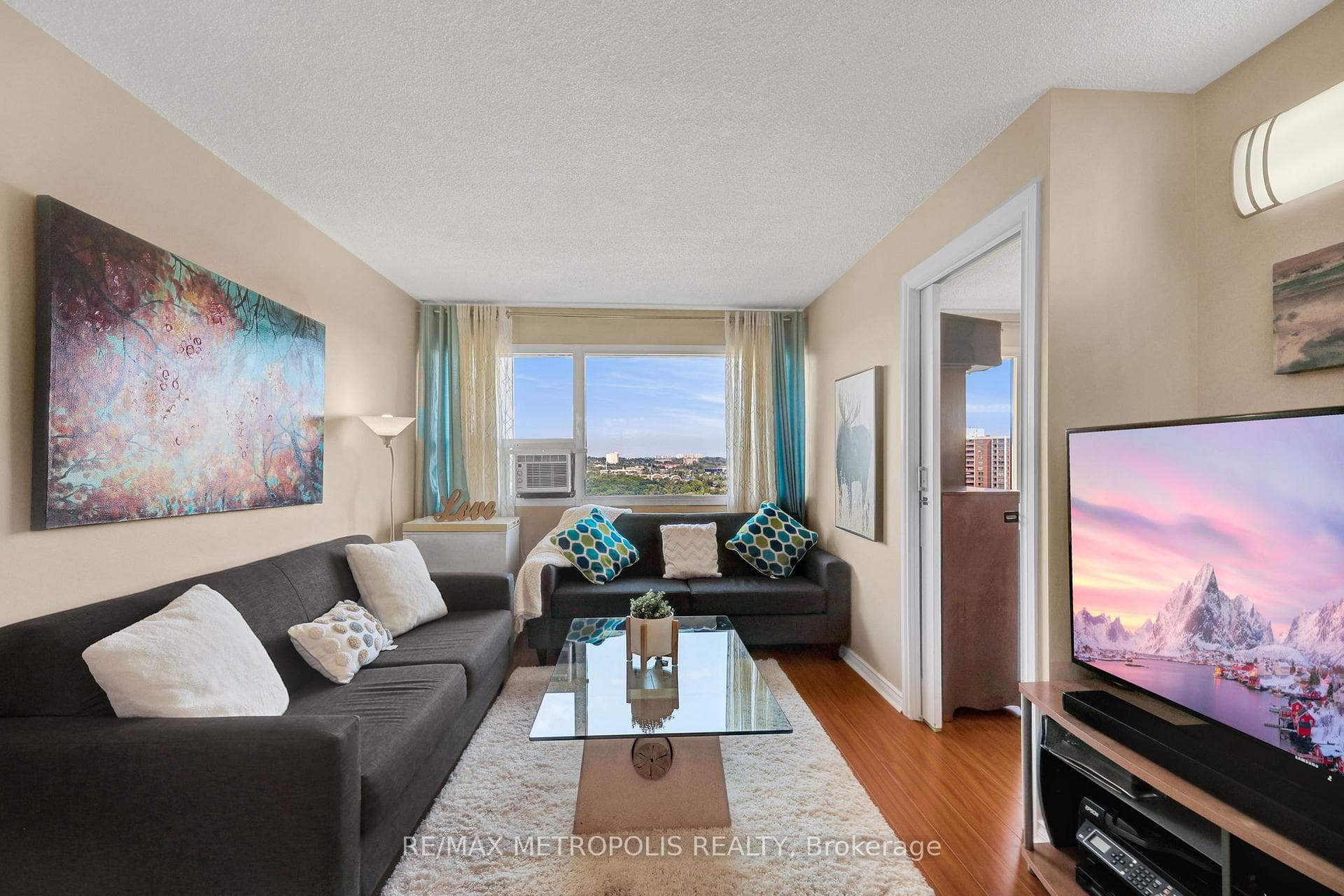 100 Leeward Glenway Unit 1801 photo 5