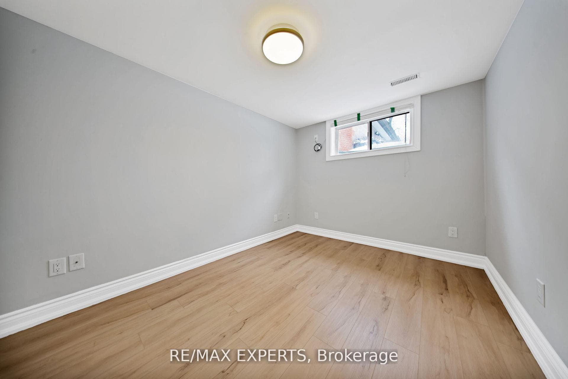 934 Beechwood Avenue Unit Lower photo 16