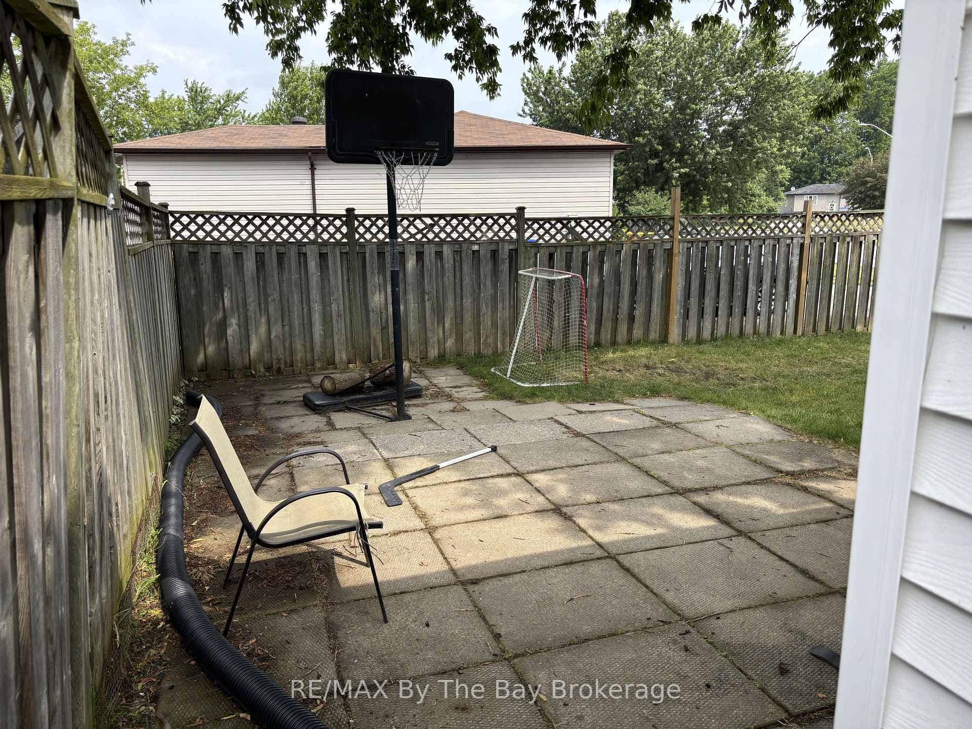 326 Christine Drive photo 15