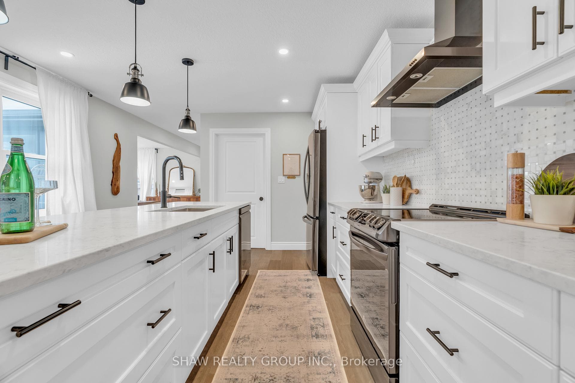 9 Highland Crescent photo 7