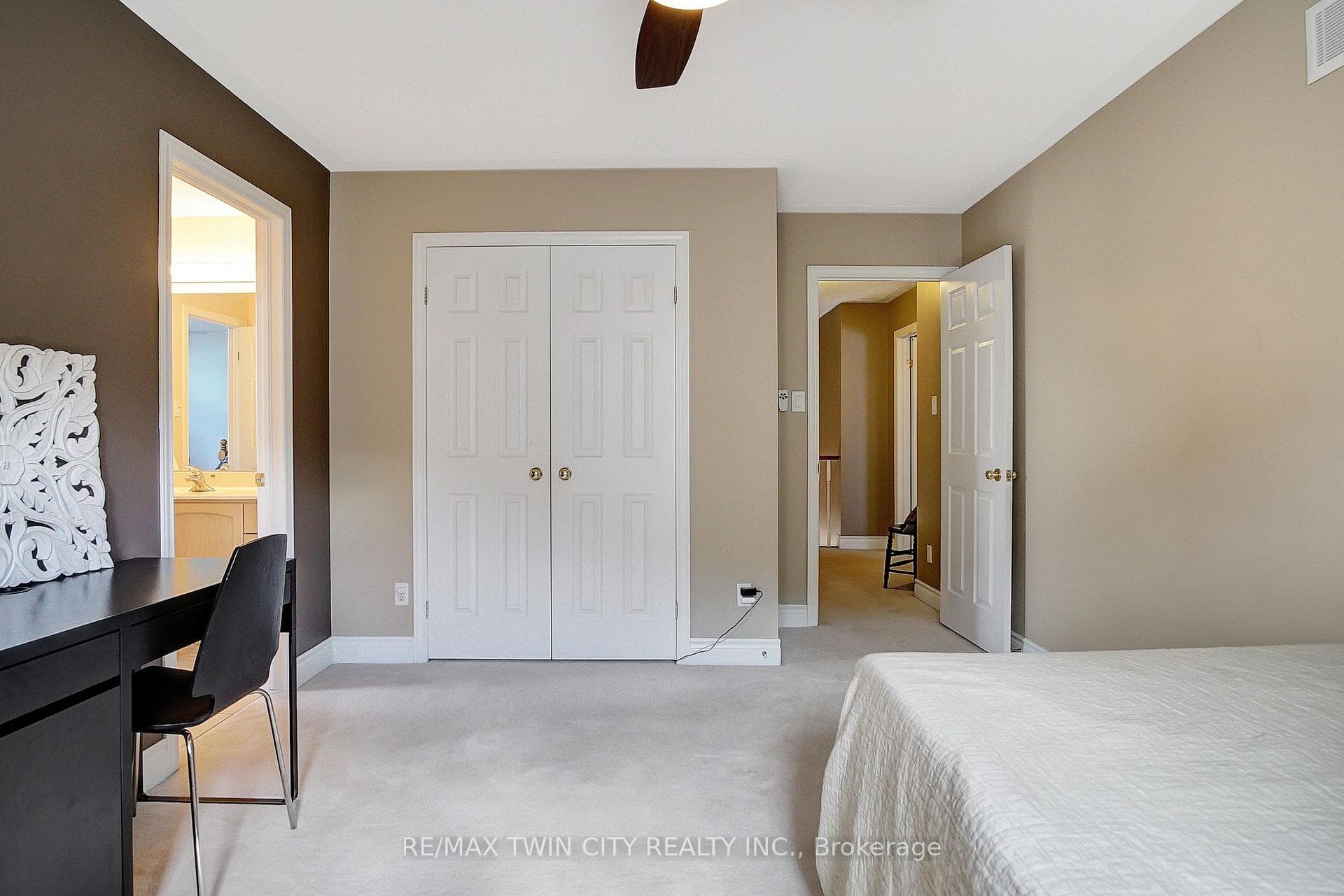 72 Winding Wood Crescent photo 20