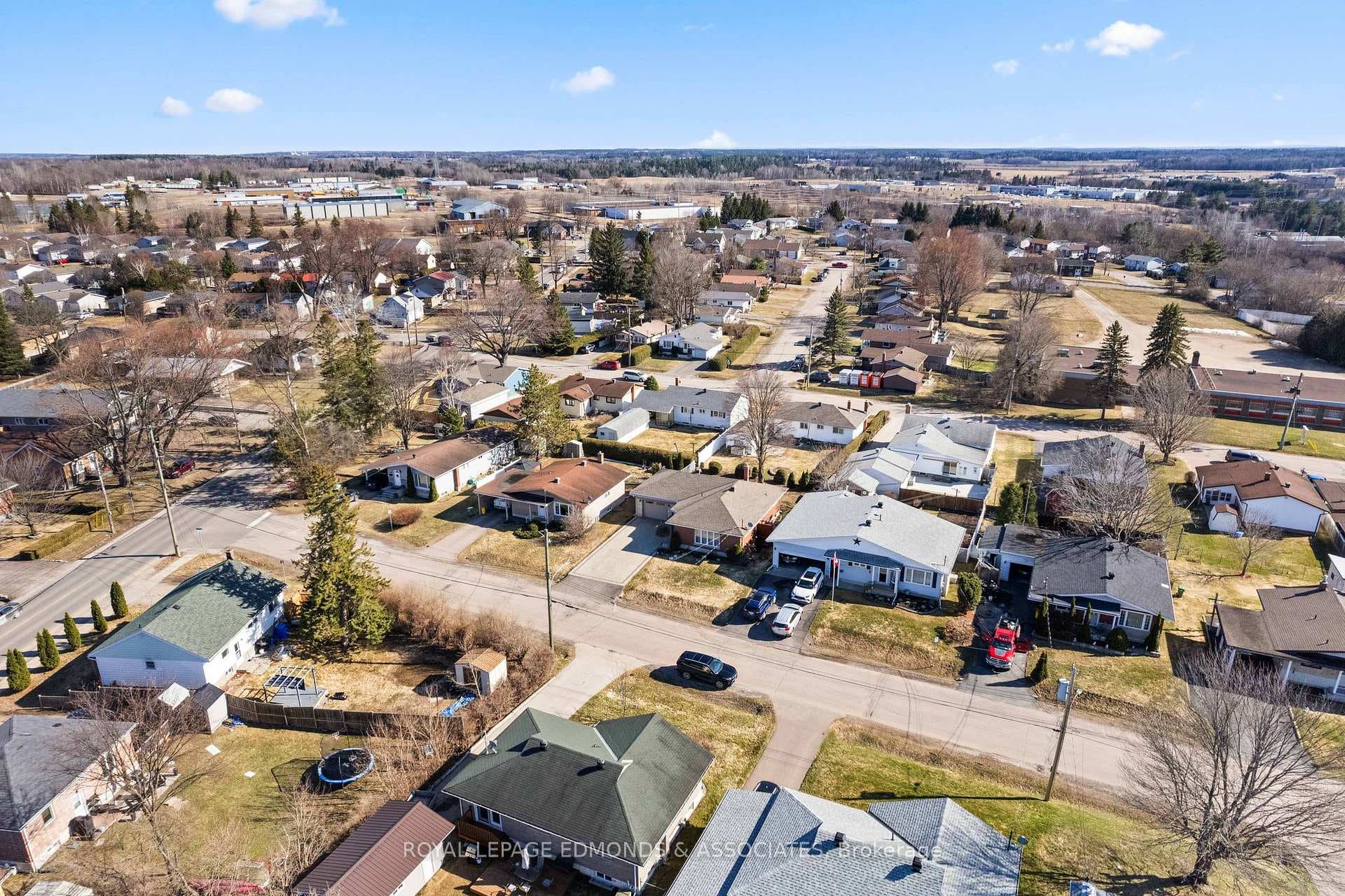 188 Laurier Avenue photo 46