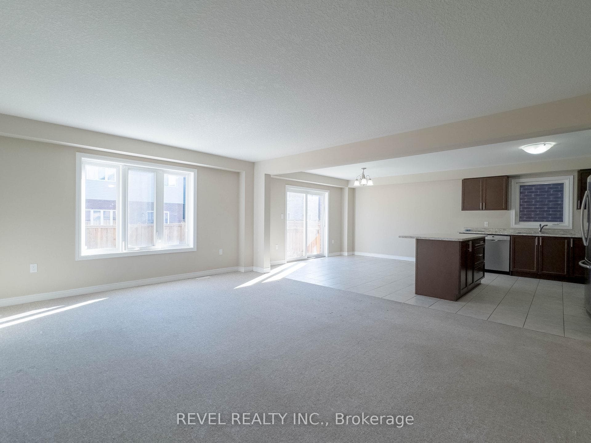 258 Dalgleish Trail photo 5