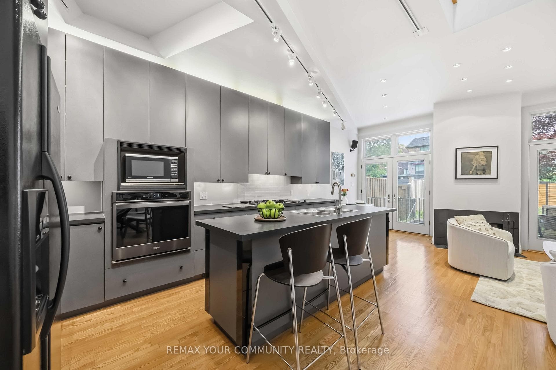 44 Castlefield Avenue photo 10