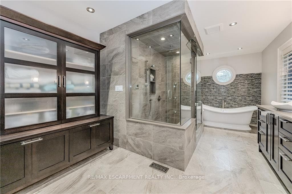 6416 Chelsea Road photo 22