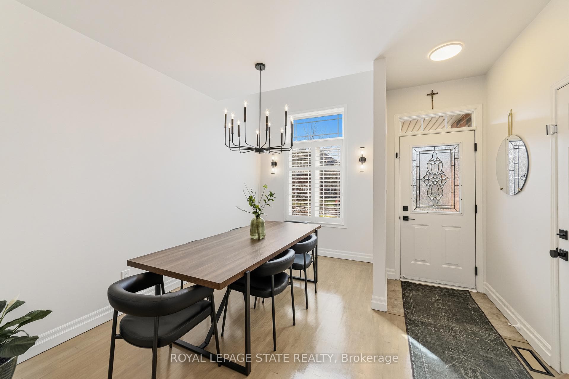 92 Benziger Lane photo 4