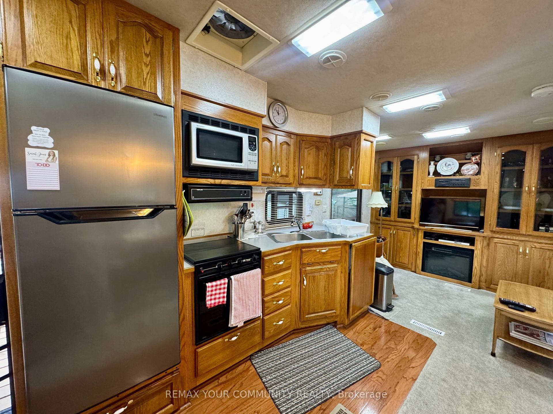 285 Crydermans Side Road Unit 33 photo 4