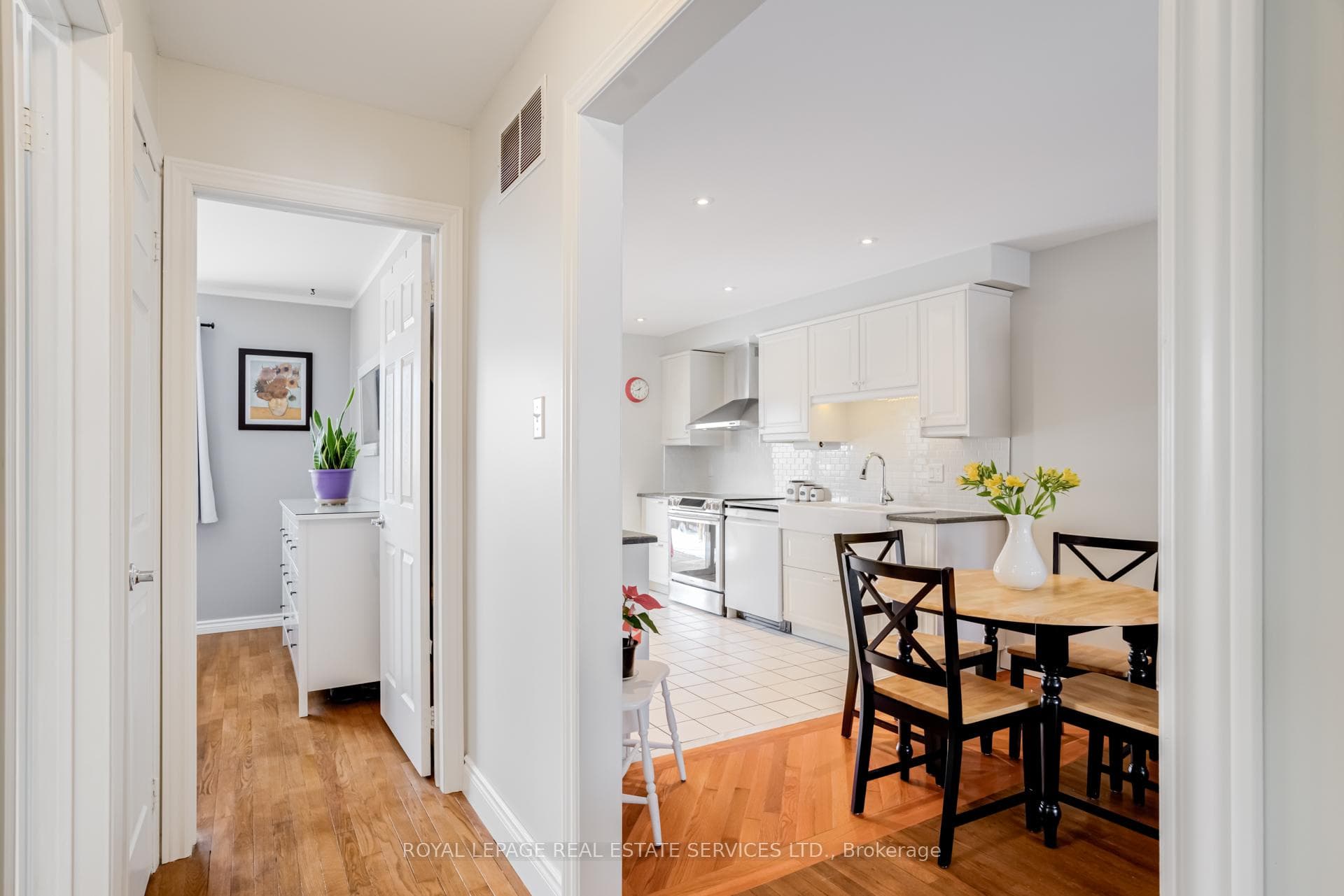 92 Gray Avenue photo 16