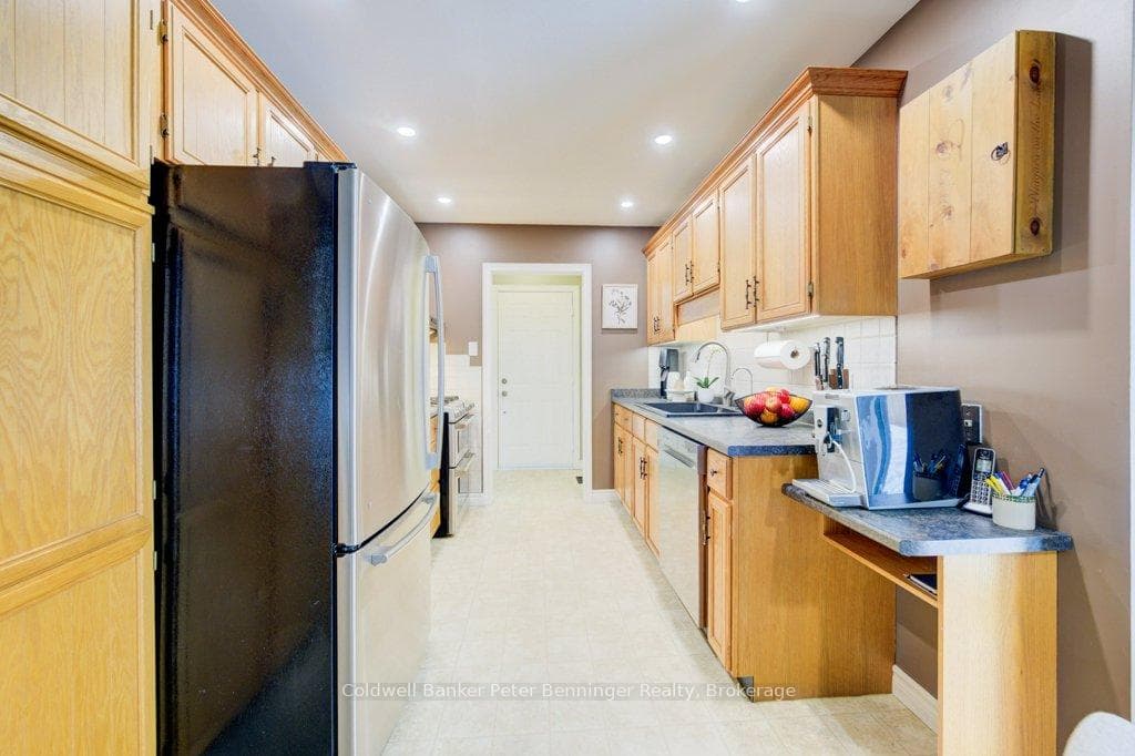 263 Canterbury Drive photo 14