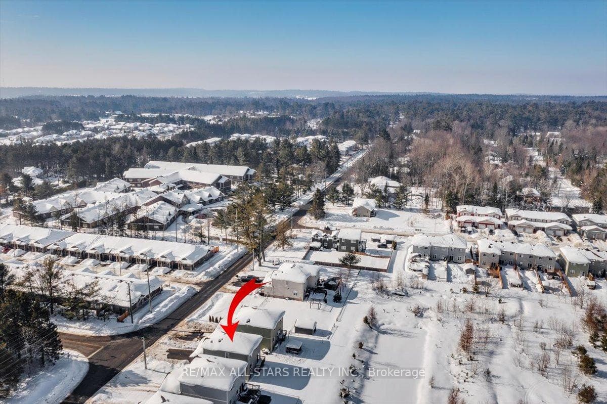 81 Douglas Drive photo 35