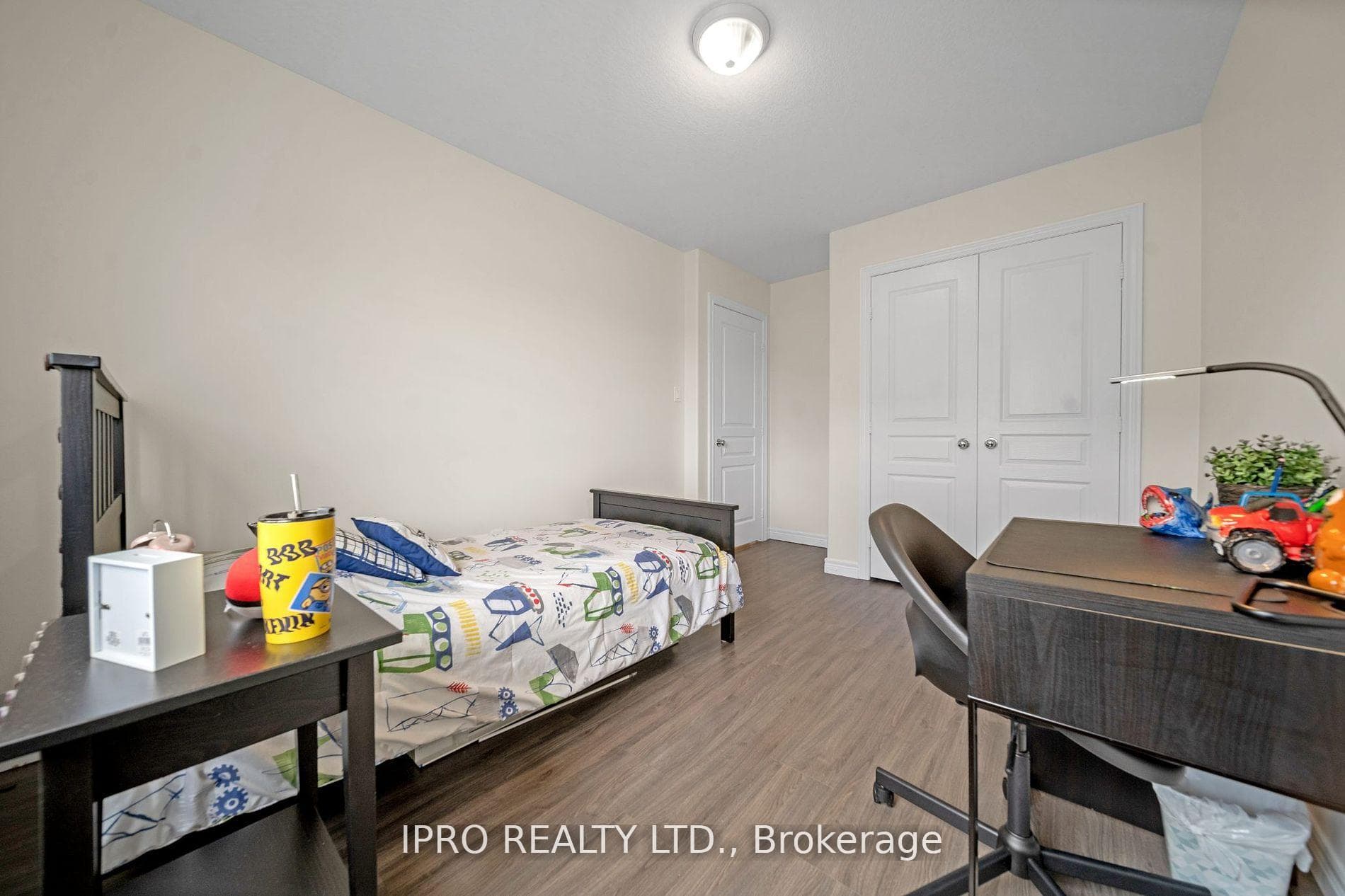 54 Viking Drive photo 23