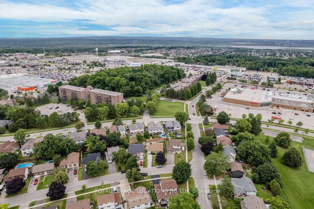 155 Oren Boulevard photo 37