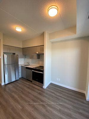 15 Queen Street Unit 1803 photo 4