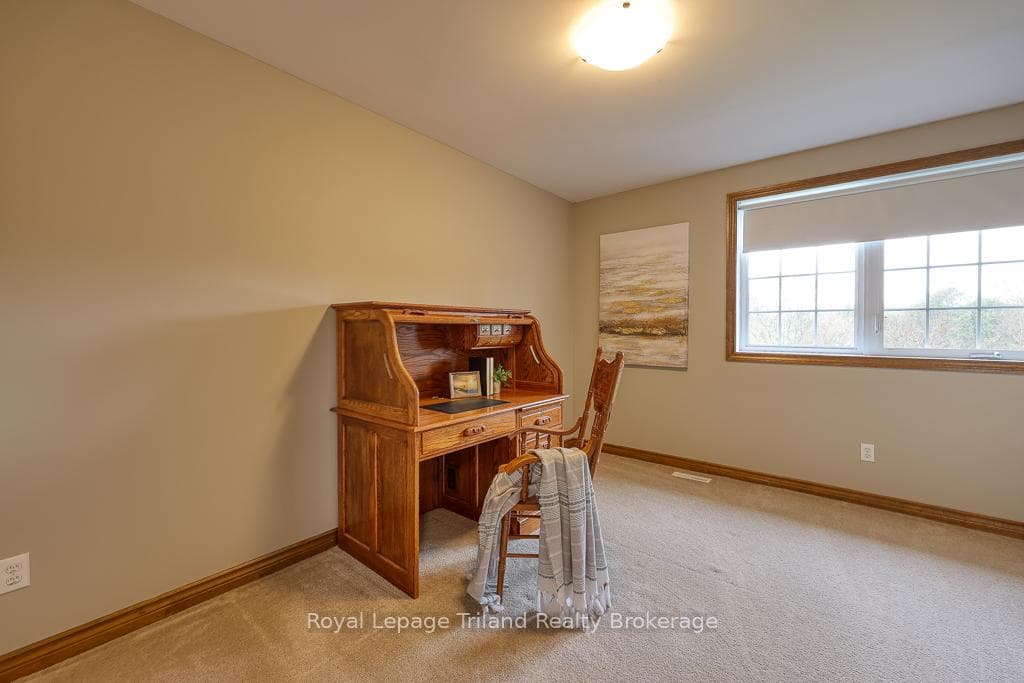 596124 Strathallan Road photo 28