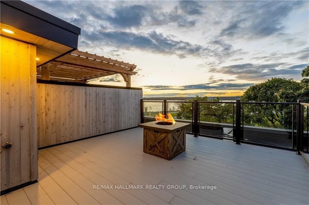 3rd floor terrace