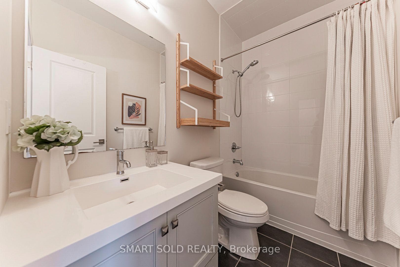 585 Marc Santi Boulevard photo 45
