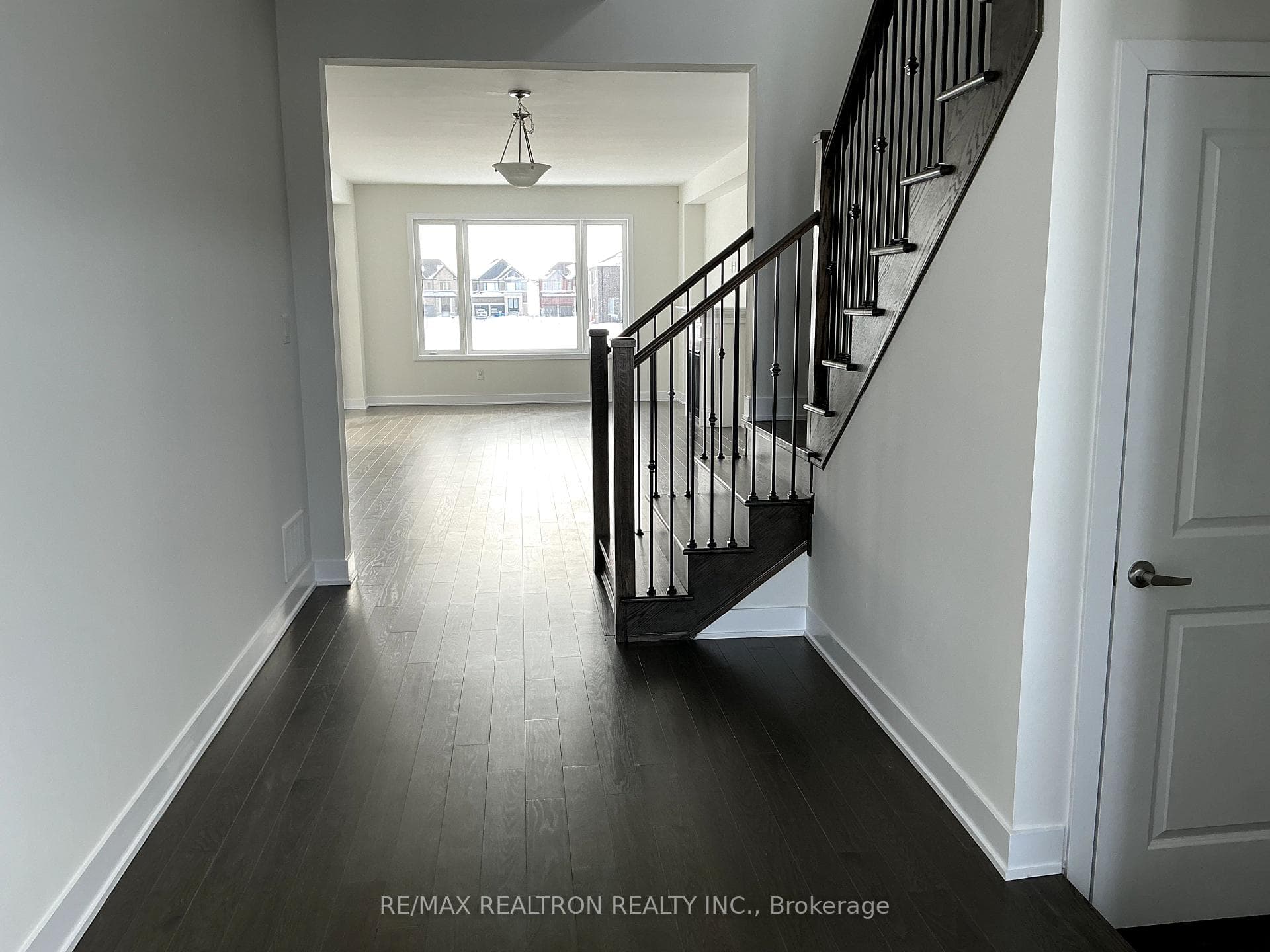 229 Flavelle Way photo 5