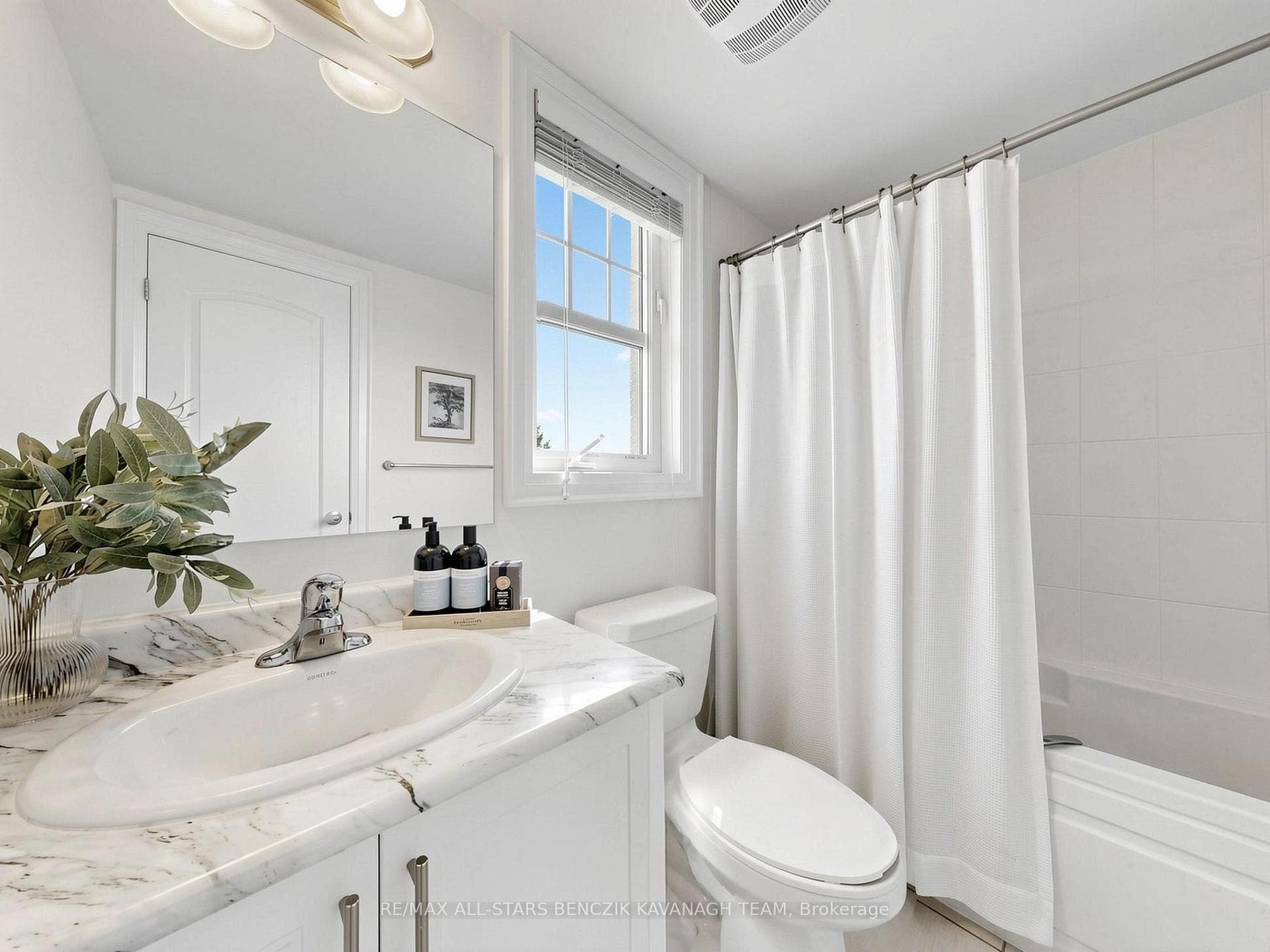 22 Baker Hill Boulevard photo 17