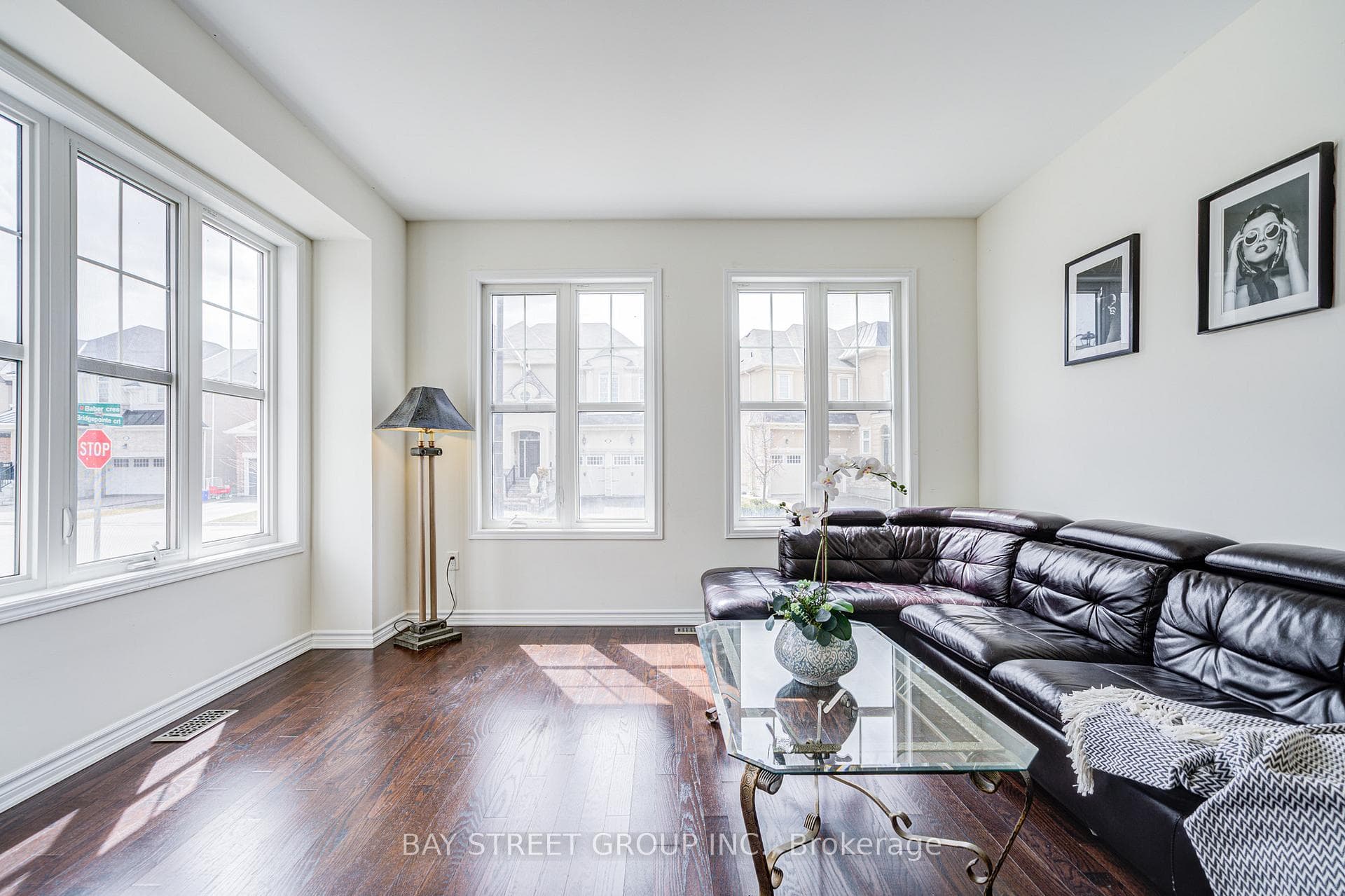 152 Baber Crescent photo 8