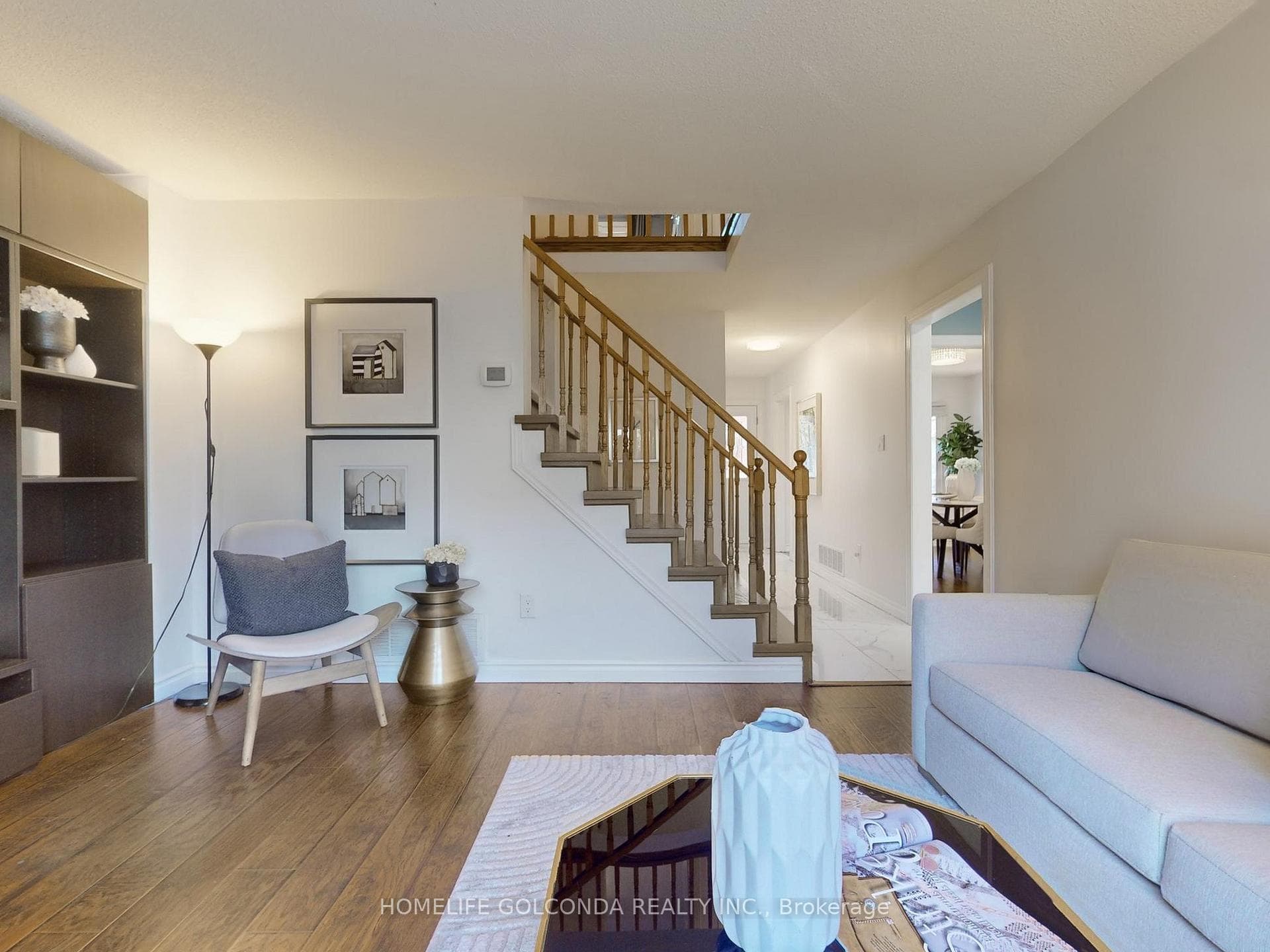 25 Elmfield Crescent photo 17