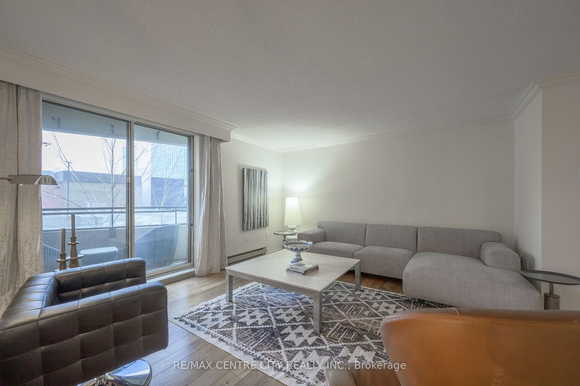 500 Talbot Street Unit 502 photo 17